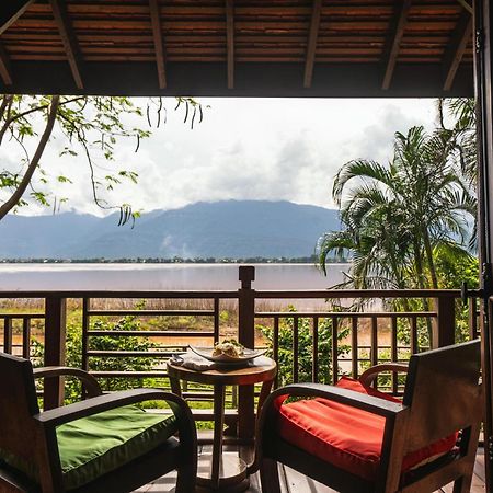 La Folie Lodge Champasak Esterno foto