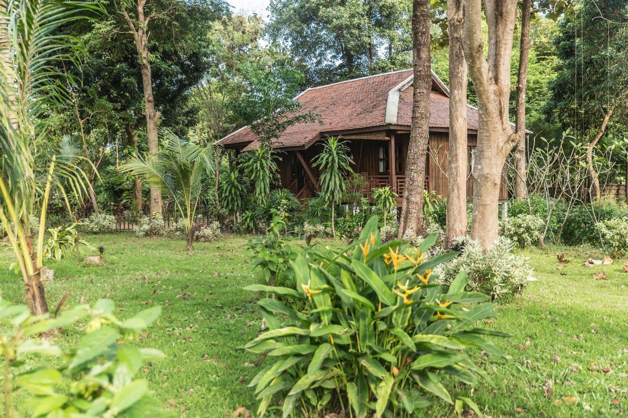 La Folie Lodge Champasak Esterno foto