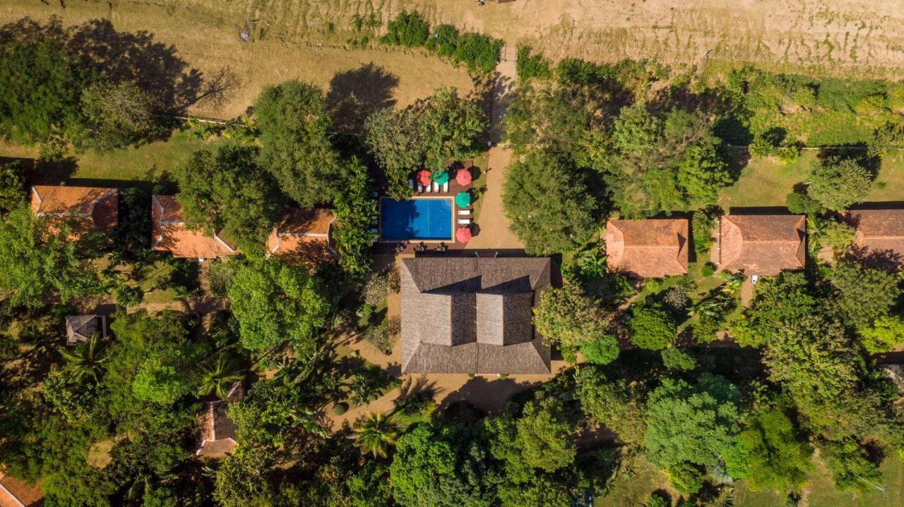 La Folie Lodge Champasak Esterno foto