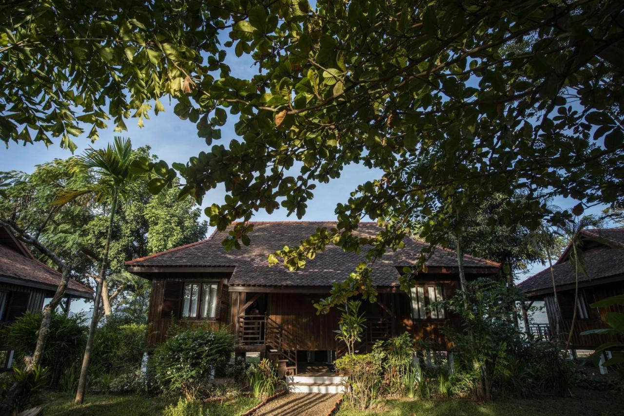 La Folie Lodge Champasak Esterno foto